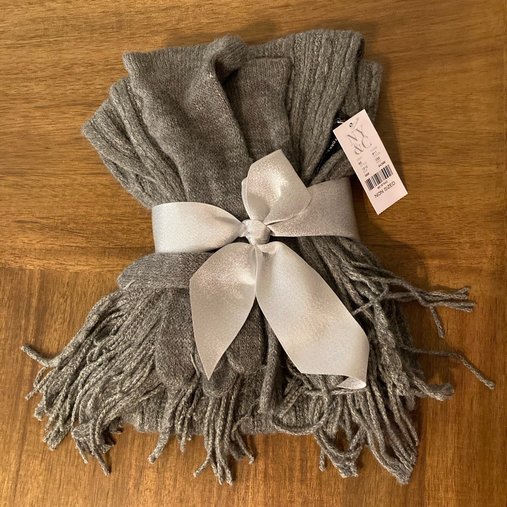New York & Company Scarf & Gloves Set Women’s Grey - NY&C Bundle Gift Set